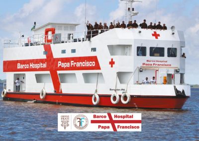 Barco hospital Papa Francisco